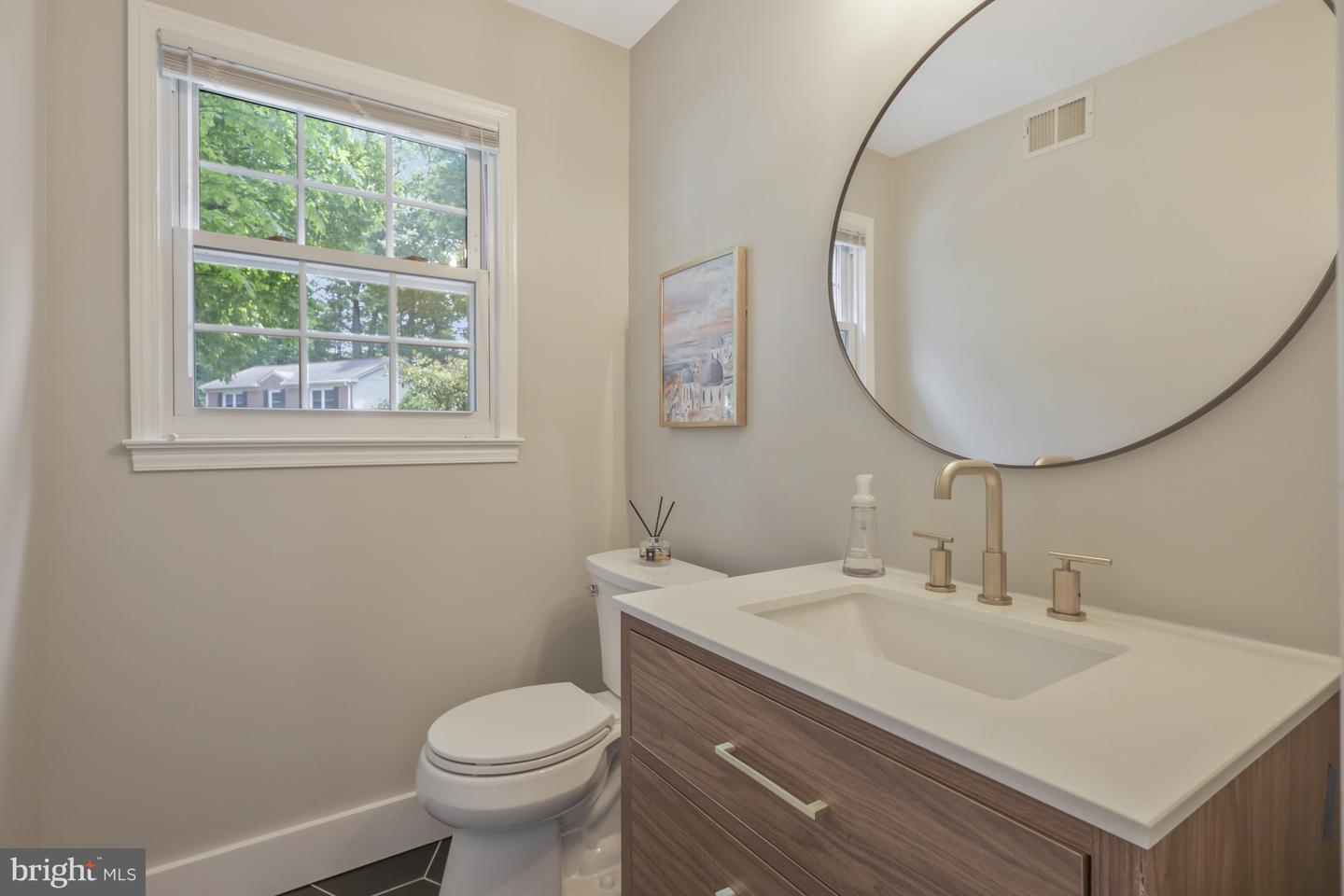 8625 APPLETON CT, ANNANDALE, Virginia 22003, 5 Bedrooms Bedrooms, 17 Rooms Rooms,2 BathroomsBathrooms,Residential,For sale,8625 APPLETON CT,VAFX2292888 MLS # VAFX2292888