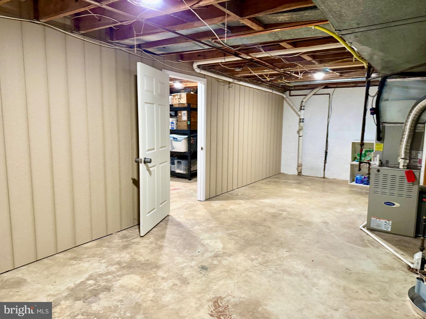 8625 APPLETON CT, ANNANDALE, Virginia 22003, 5 Bedrooms Bedrooms, 17 Rooms Rooms,2 BathroomsBathrooms,Residential,For sale,8625 APPLETON CT,VAFX2292888 MLS # VAFX2292888