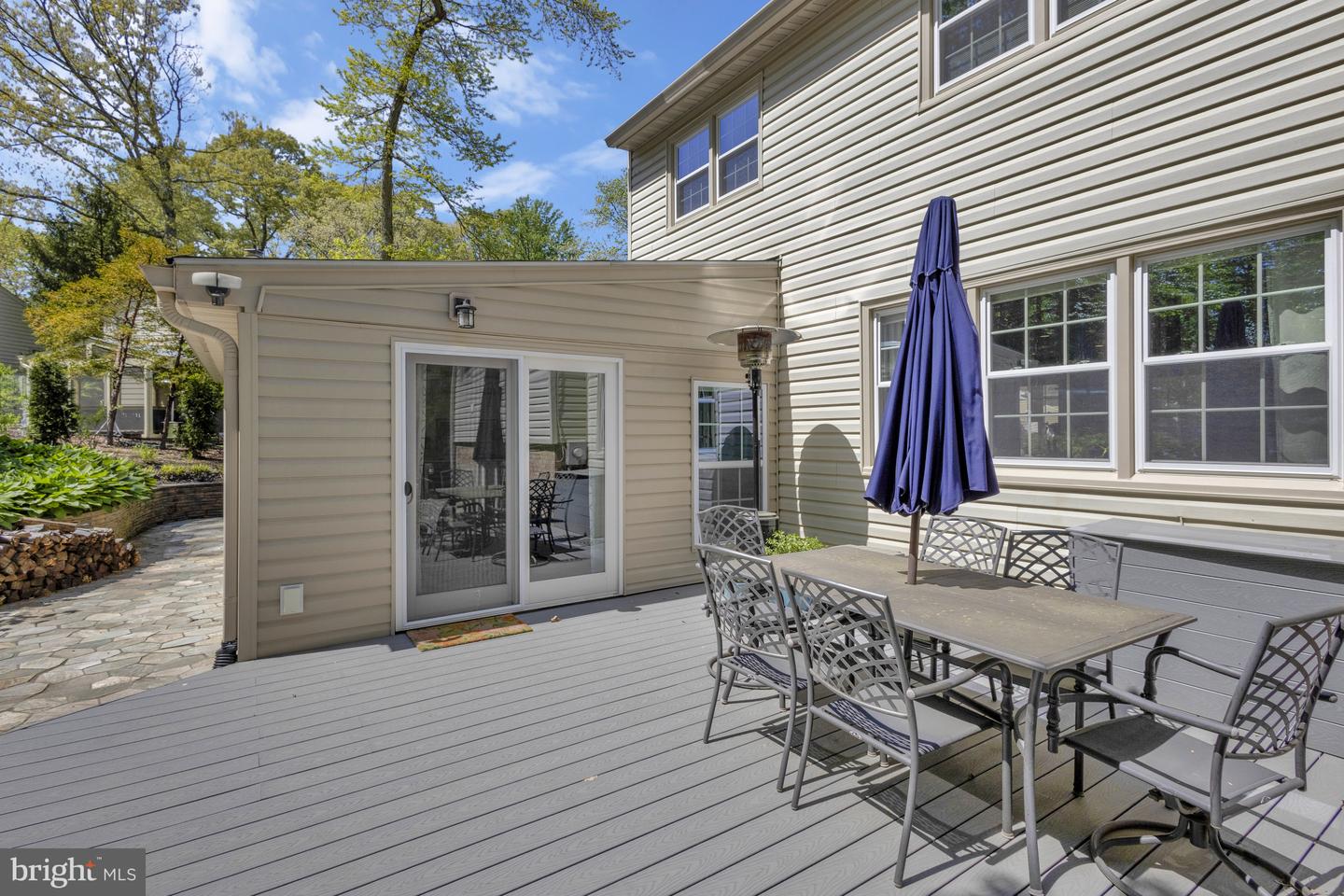 8625 APPLETON CT, ANNANDALE, Virginia 22003, 5 Bedrooms Bedrooms, 17 Rooms Rooms,2 BathroomsBathrooms,Residential,For sale,8625 APPLETON CT,VAFX2292888 MLS # VAFX2292888