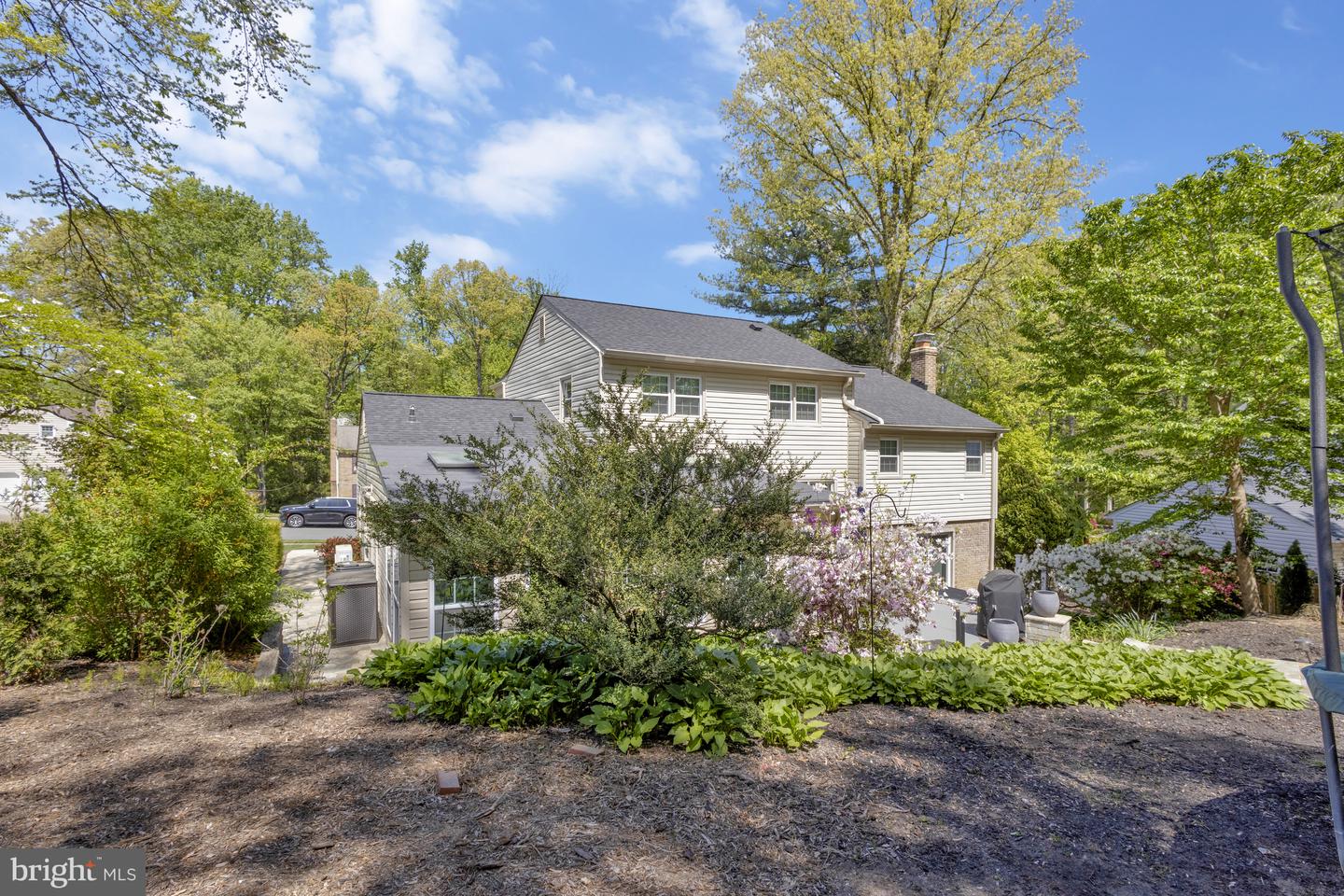 8625 APPLETON CT, ANNANDALE, Virginia 22003, 5 Bedrooms Bedrooms, 17 Rooms Rooms,2 BathroomsBathrooms,Residential,For sale,8625 APPLETON CT,VAFX2292888 MLS # VAFX2292888