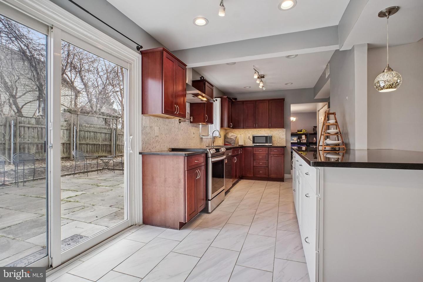 2205 HERMAN CT, HERNDON, Virginia 20170, 4 Bedrooms Bedrooms, ,2 BathroomsBathrooms,Residential,For sale,2205 HERMAN CT,VAFX2292920 MLS # VAFX2292920