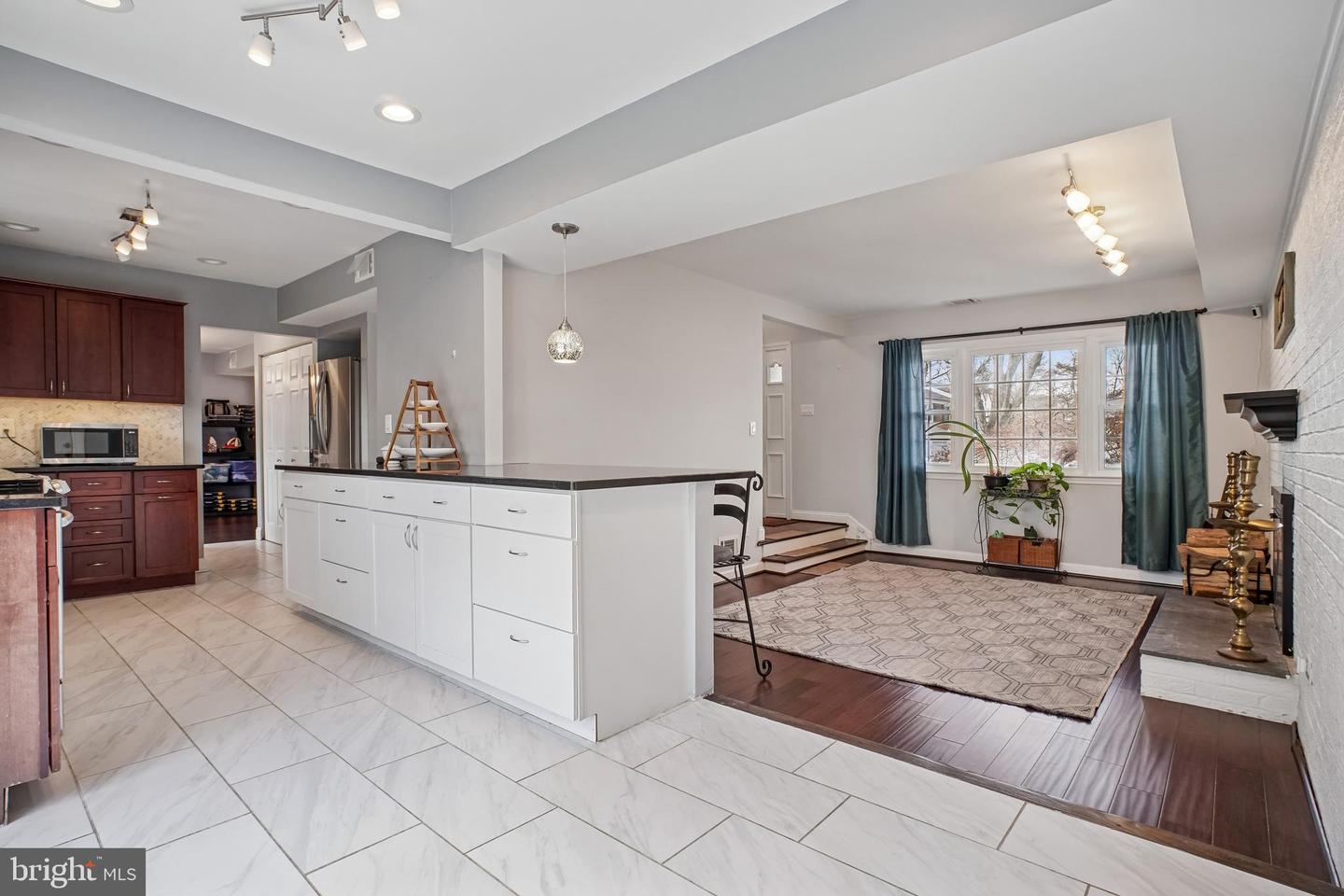 2205 HERMAN CT, HERNDON, Virginia 20170, 4 Bedrooms Bedrooms, ,2 BathroomsBathrooms,Residential,For sale,2205 HERMAN CT,VAFX2292920 MLS # VAFX2292920