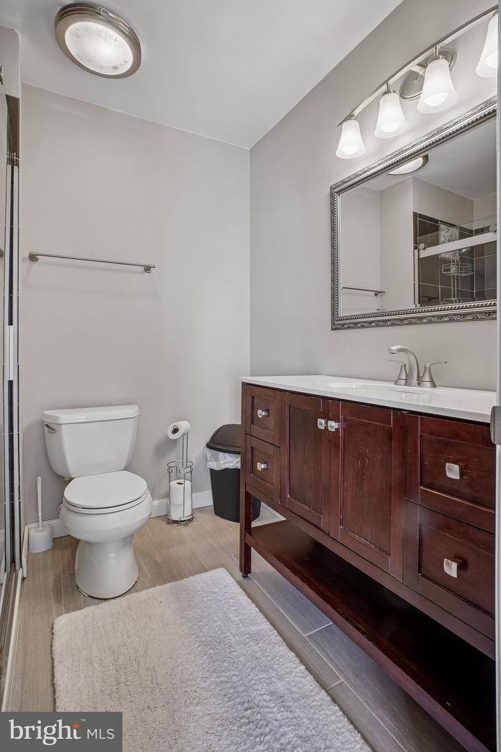 2205 HERMAN CT, HERNDON, Virginia 20170, 4 Bedrooms Bedrooms, ,2 BathroomsBathrooms,Residential,For sale,2205 HERMAN CT,VAFX2292920 MLS # VAFX2292920