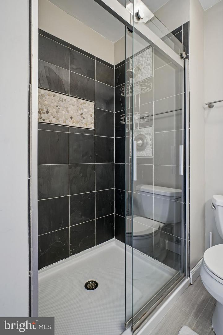 2205 HERMAN CT, HERNDON, Virginia 20170, 4 Bedrooms Bedrooms, ,2 BathroomsBathrooms,Residential,For sale,2205 HERMAN CT,VAFX2292920 MLS # VAFX2292920