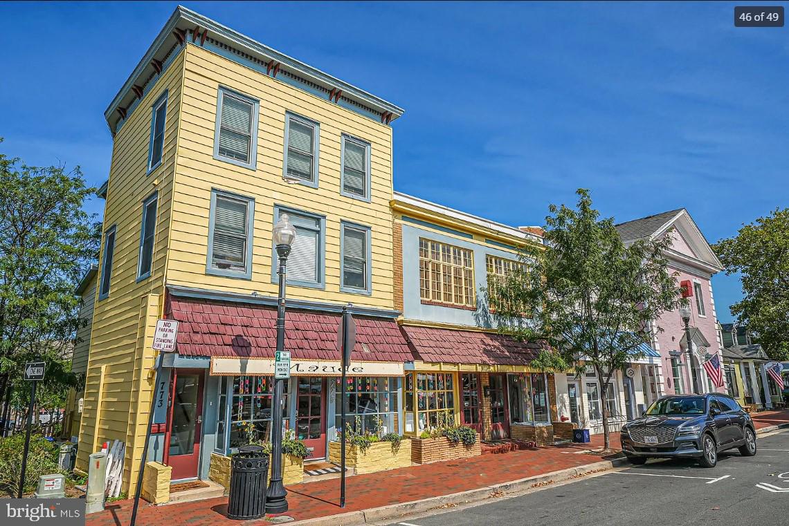 2205 HERMAN CT, HERNDON, Virginia 20170, 4 Bedrooms Bedrooms, ,2 BathroomsBathrooms,Residential,For sale,2205 HERMAN CT,VAFX2292920 MLS # VAFX2292920