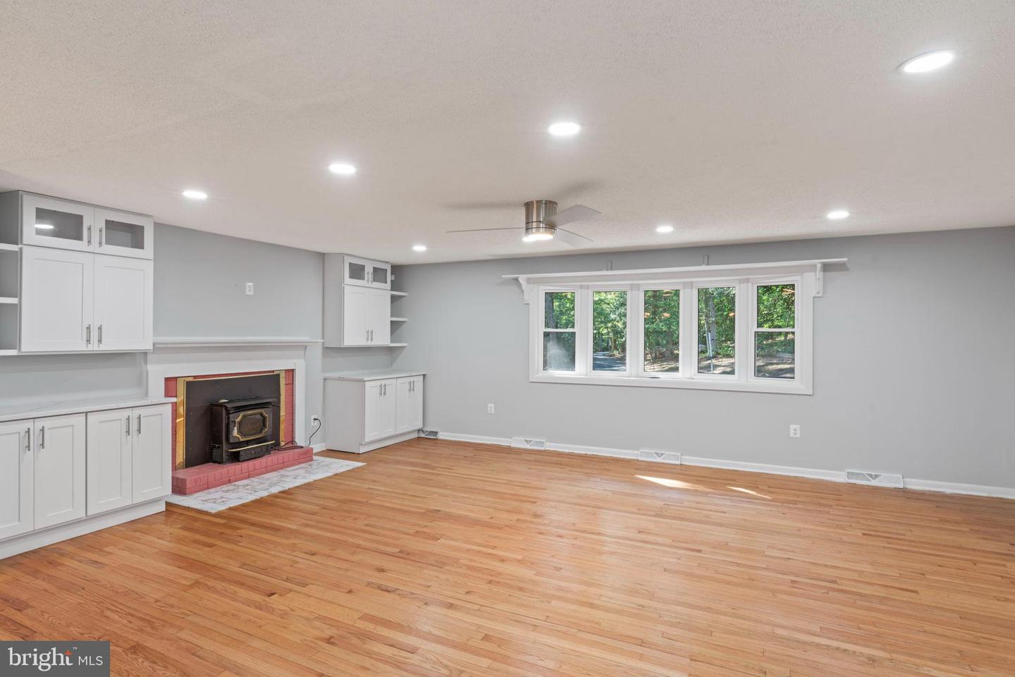 STAFFORD, Virginia 22554, 5 Bedrooms Bedrooms, 14 Rooms Rooms,3 BathroomsBathrooms,Residential,For sale,VAST2046470 MLS # VAST2046470