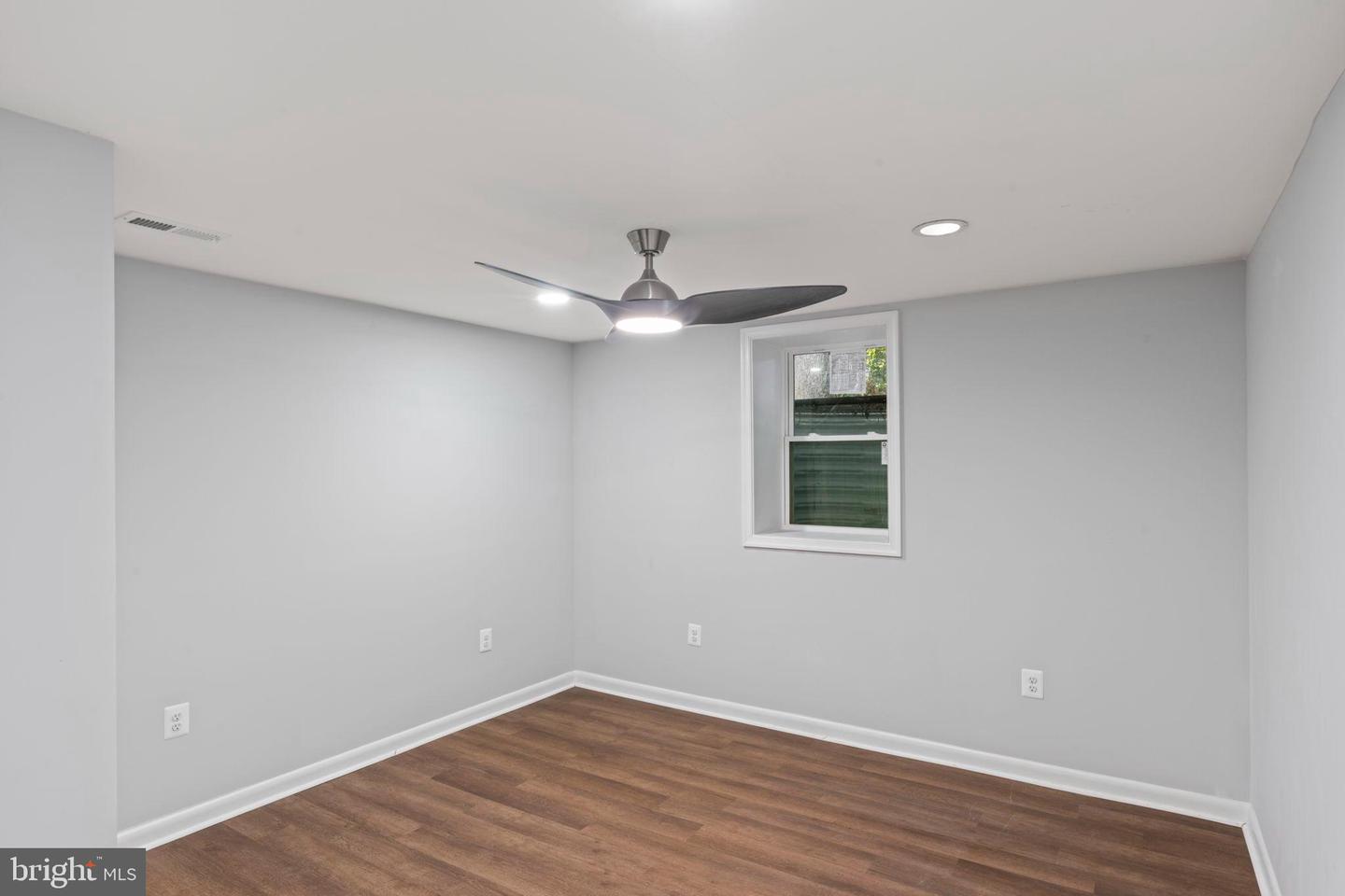 STAFFORD, Virginia 22554, 5 Bedrooms Bedrooms, 14 Rooms Rooms,3 BathroomsBathrooms,Residential,For sale,VAST2046470 MLS # VAST2046470