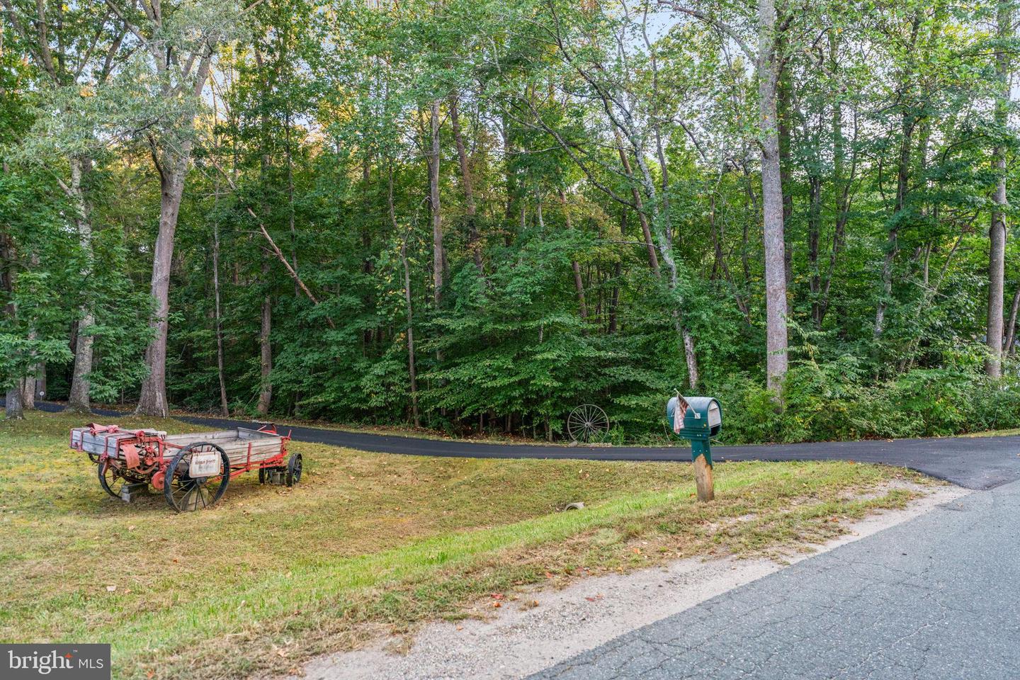 STAFFORD, Virginia 22554, 5 Bedrooms Bedrooms, 14 Rooms Rooms,3 BathroomsBathrooms,Residential,For sale,VAST2046470 MLS # VAST2046470