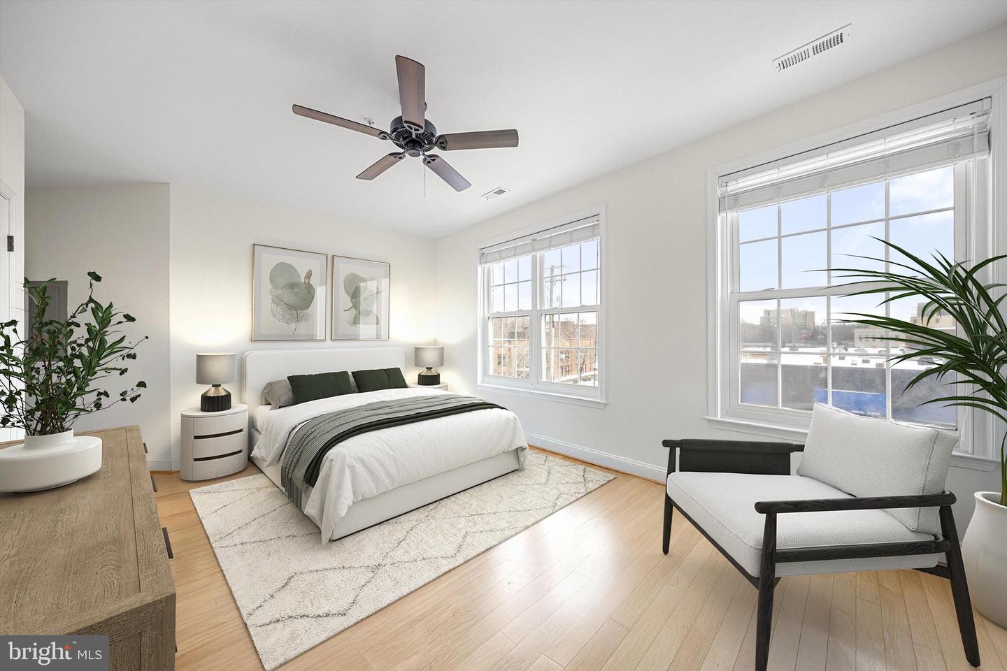 828 SLATERS LN #302, ALEXANDRIA, Virginia 22314, 2 Bedrooms Bedrooms, ,2 BathroomsBathrooms,Residential,For sale,828 SLATERS LN #302,VAAX2054528 MLS # VAAX2054528