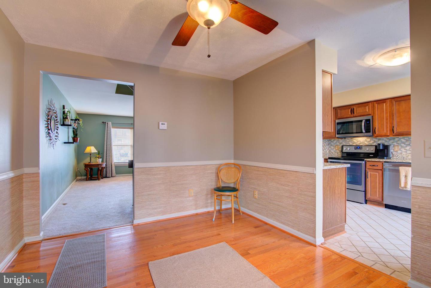 3346 OAKSHADE CT, FAIRFAX, Virginia 22033, 3 Bedrooms Bedrooms, ,3 BathroomsBathrooms,Residential,For sale,3346 OAKSHADE CT,VAFX2293018 MLS # VAFX2293018