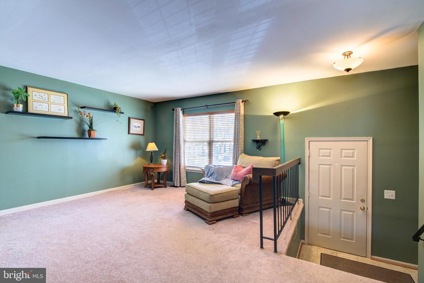 3346 OAKSHADE CT, FAIRFAX, Virginia 22033, 3 Bedrooms Bedrooms, ,3 BathroomsBathrooms,Residential,For sale,3346 OAKSHADE CT,VAFX2293018 MLS # VAFX2293018