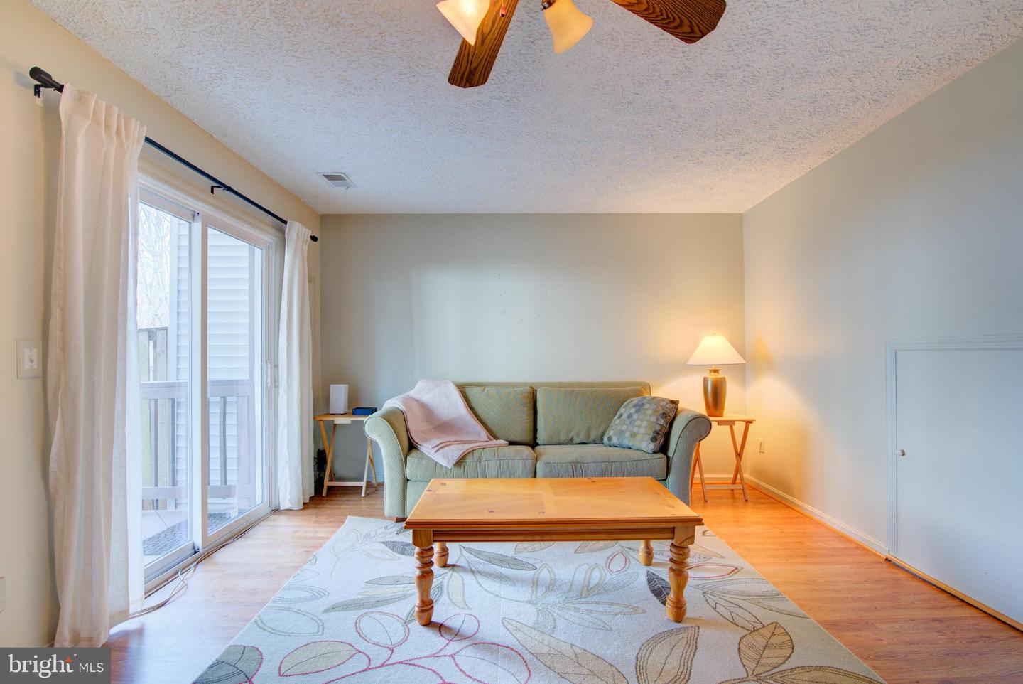 3346 OAKSHADE CT, FAIRFAX, Virginia 22033, 3 Bedrooms Bedrooms, ,3 BathroomsBathrooms,Residential,For sale,3346 OAKSHADE CT,VAFX2293018 MLS # VAFX2293018