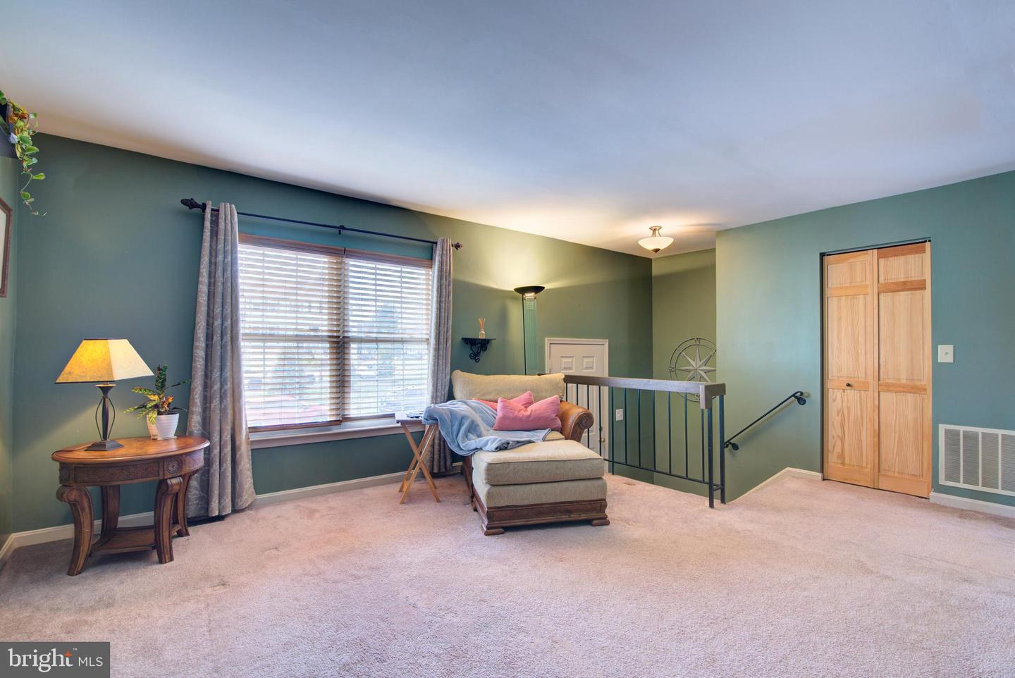 3346 OAKSHADE CT, FAIRFAX, Virginia 22033, 3 Bedrooms Bedrooms, ,3 BathroomsBathrooms,Residential,For sale,3346 OAKSHADE CT,VAFX2293018 MLS # VAFX2293018