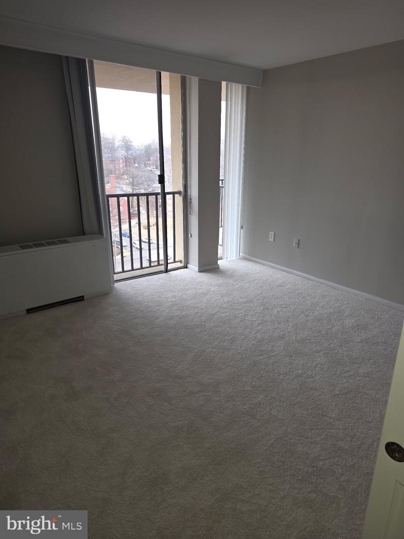4600 S FOUR MILE RUN DR #1203, ARLINGTON, Virginia 22204, 3 Bedrooms Bedrooms, ,2 BathroomsBathrooms,Residential,For sale,4600 S FOUR MILE RUN DR #1203,VAAR2069368 MLS # VAAR2069368