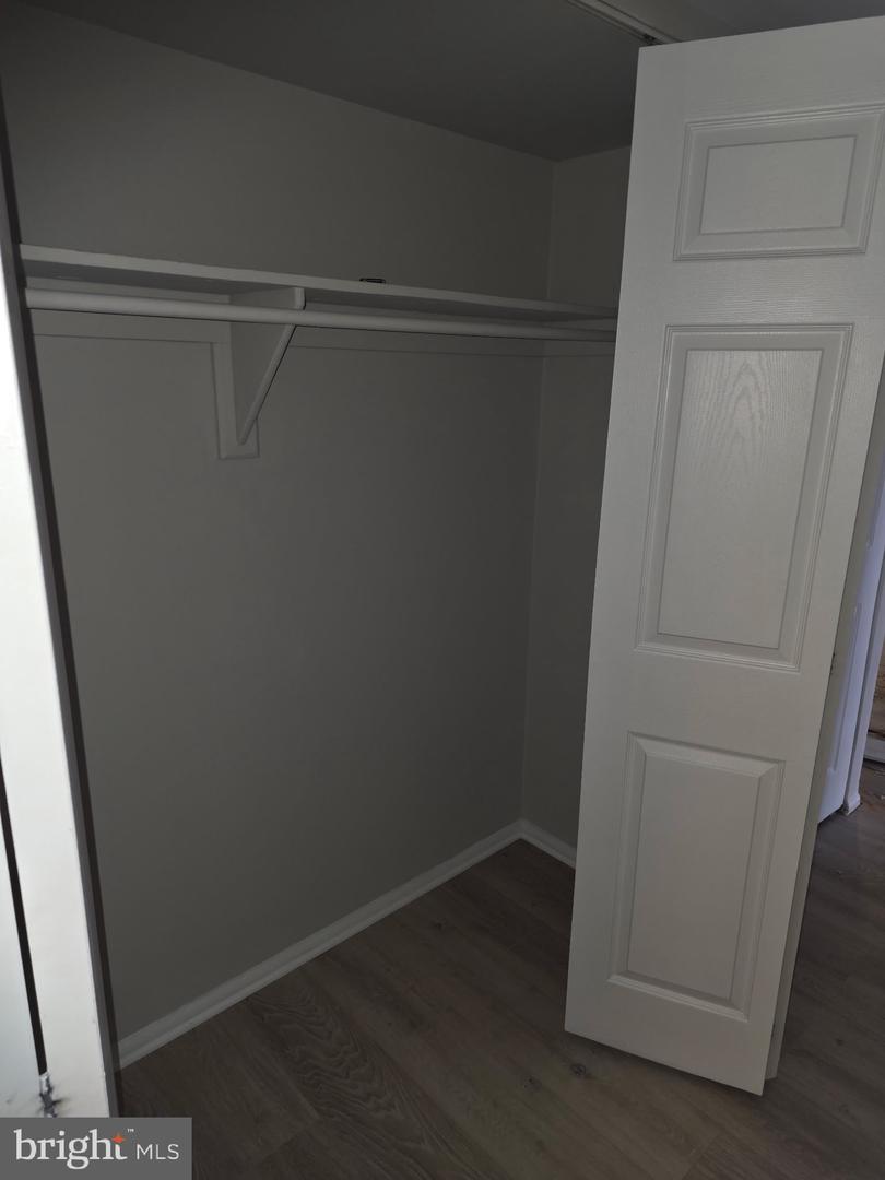 4600 S FOUR MILE RUN DR #1203, ARLINGTON, Virginia 22204, 3 Bedrooms Bedrooms, ,2 BathroomsBathrooms,Residential,For sale,4600 S FOUR MILE RUN DR #1203,VAAR2069368 MLS # VAAR2069368