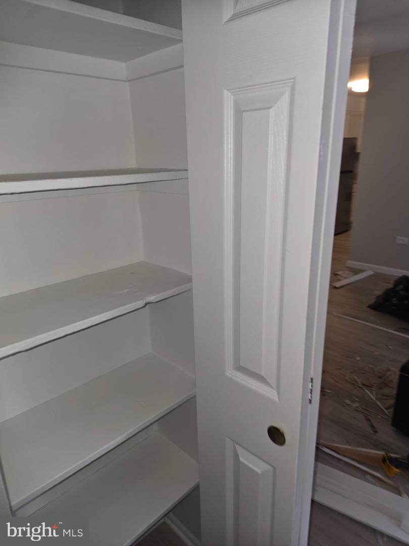 4600 S FOUR MILE RUN DR #1203, ARLINGTON, Virginia 22204, 3 Bedrooms Bedrooms, ,2 BathroomsBathrooms,Residential,For sale,4600 S FOUR MILE RUN DR #1203,VAAR2069368 MLS # VAAR2069368