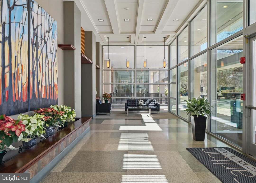 4600 S FOUR MILE RUN DR #1203, ARLINGTON, Virginia 22204, 3 Bedrooms Bedrooms, ,2 BathroomsBathrooms,Residential,For sale,4600 S FOUR MILE RUN DR #1203,VAAR2069368 MLS # VAAR2069368