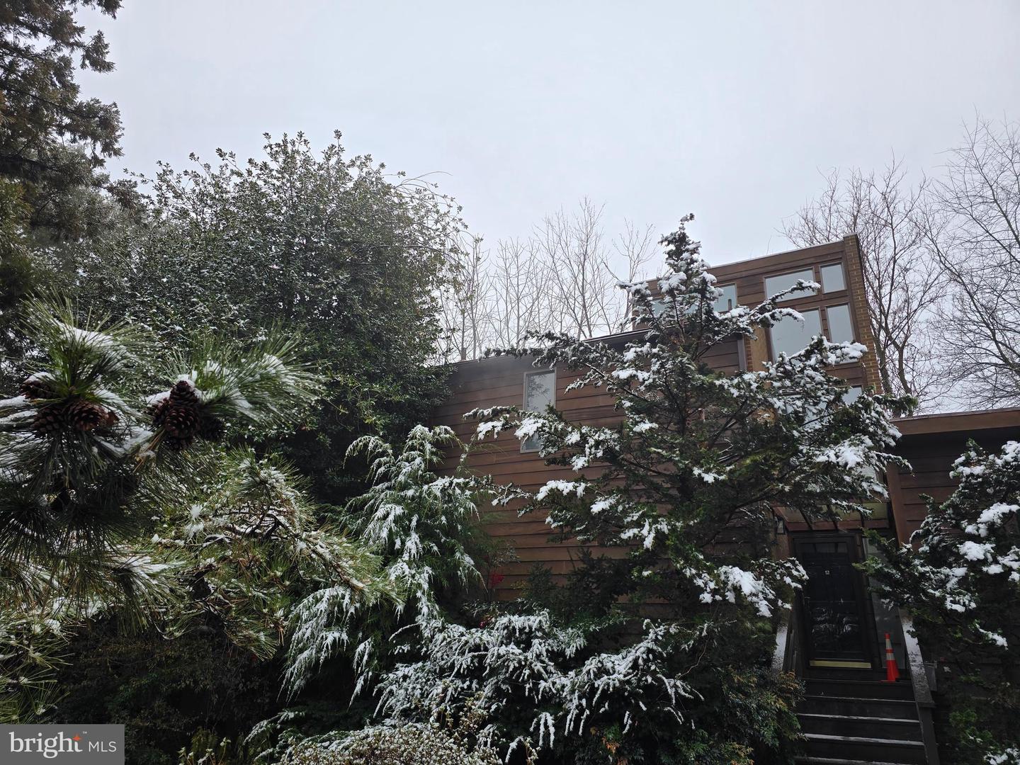 1528 PATHFINDER LN, MCLEAN, Virginia 22101, 3 Bedrooms Bedrooms, ,1 BathroomBathrooms,Residential,For sale,1528 PATHFINDER LN,VAFX2293064 MLS # VAFX2293064