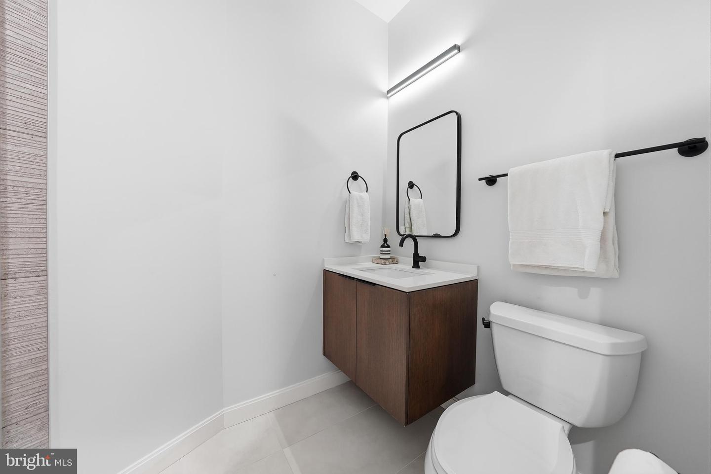 2525 PENNSYLVANIA AVE NW #301, WASHINGTON, District Of Columbia 20037, 2 Bedrooms Bedrooms, ,1 BathroomBathrooms,Residential,For sale,2525 PENNSYLVANIA AVE NW #301,DCDC2248218 MLS # DCDC2248218