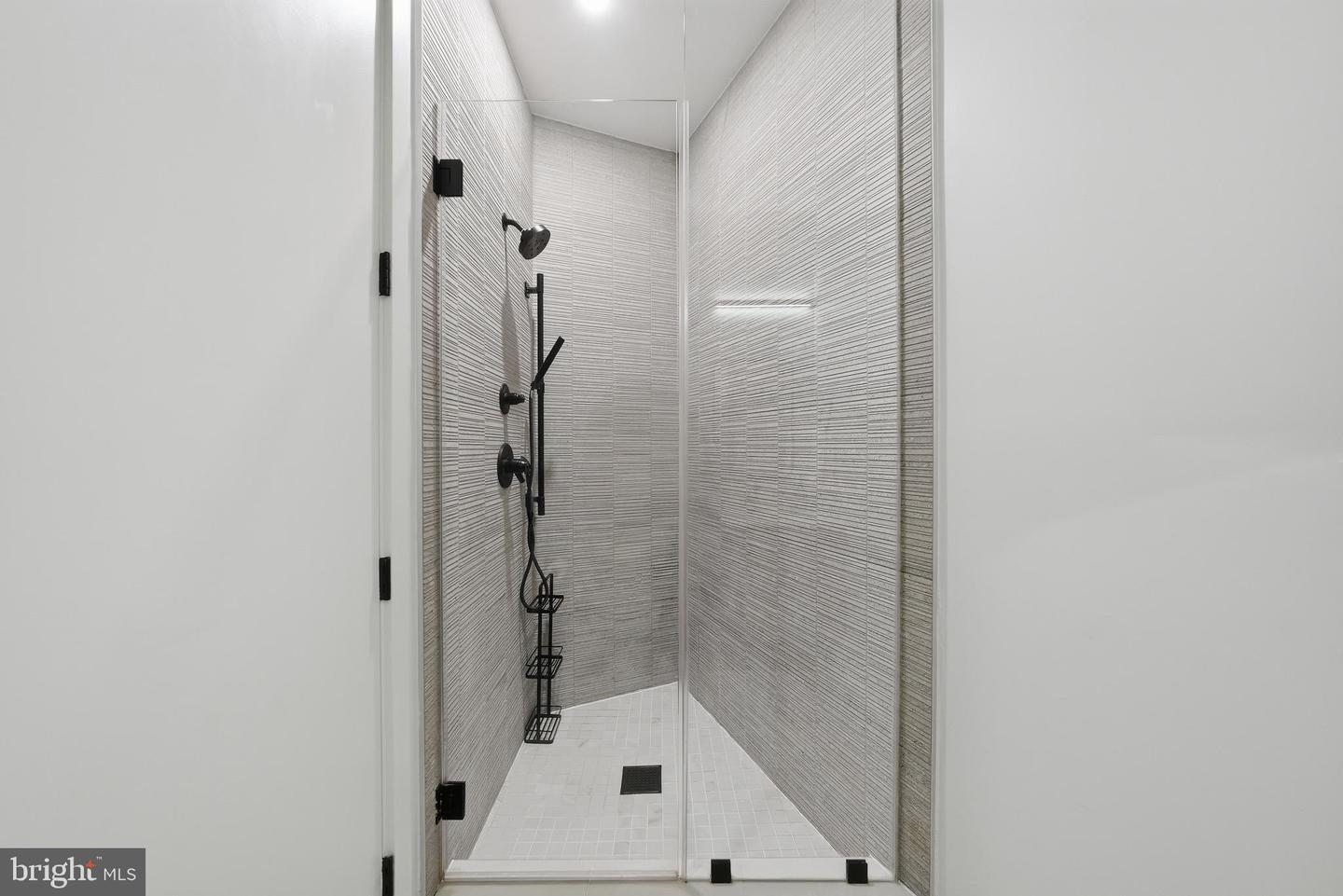 2525 PENNSYLVANIA AVE NW #301, WASHINGTON, District Of Columbia 20037, 2 Bedrooms Bedrooms, ,1 BathroomBathrooms,Residential,For sale,2525 PENNSYLVANIA AVE NW #301,DCDC2248218 MLS # DCDC2248218