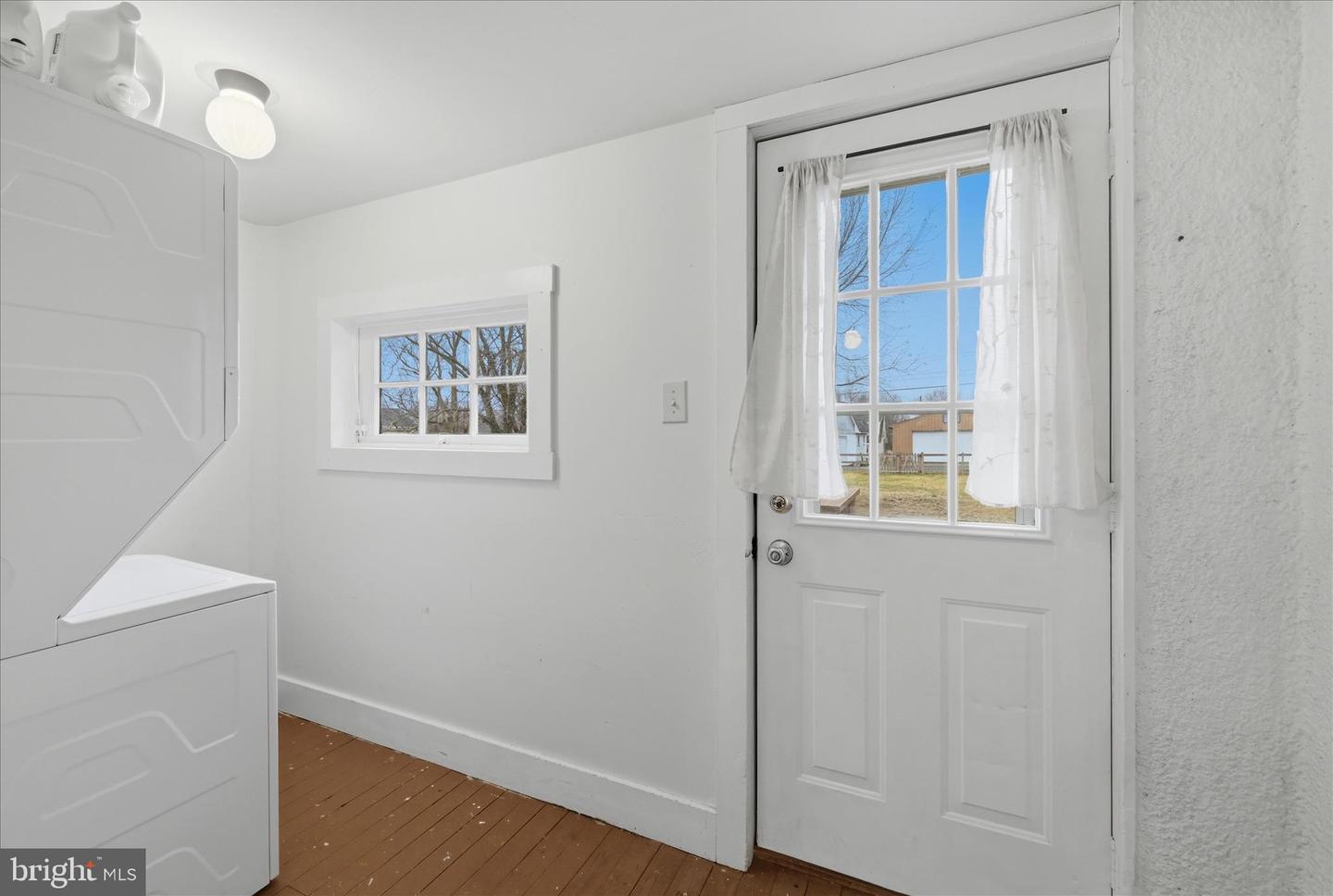 939 WOODLAND AVE, WINCHESTER, Virginia 22601, 2 Bedrooms Bedrooms, ,2 BathroomsBathrooms,Residential,For sale,939 WOODLAND AVE,VAWI2010076 MLS # VAWI2010076