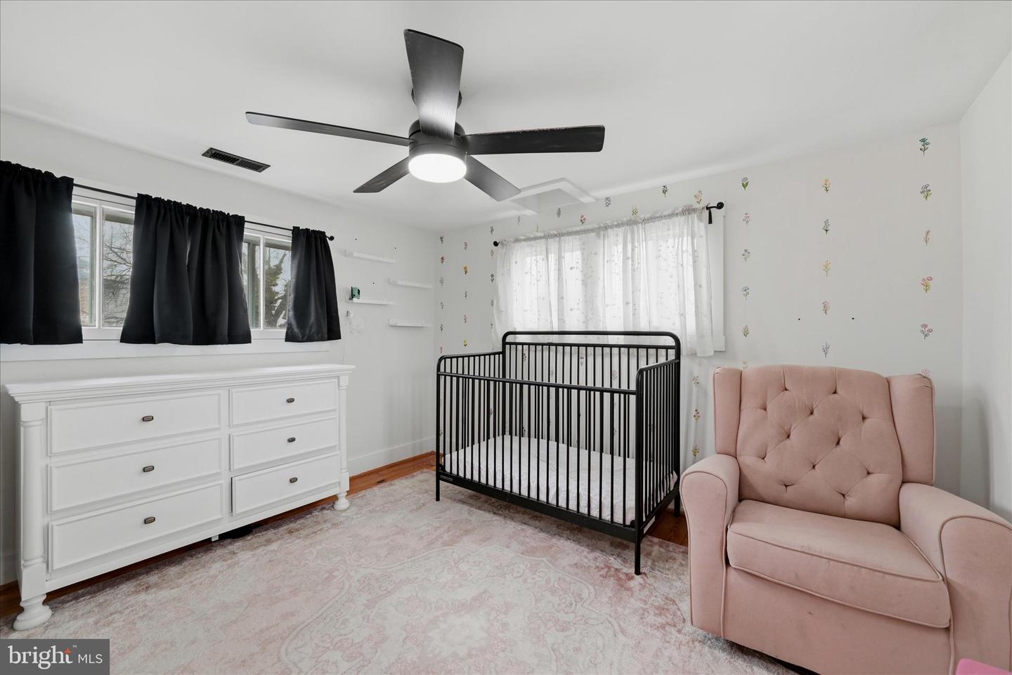 939 WOODLAND AVE, WINCHESTER, Virginia 22601, 2 Bedrooms Bedrooms, ,2 BathroomsBathrooms,Residential,For sale,939 WOODLAND AVE,VAWI2010076 MLS # VAWI2010076