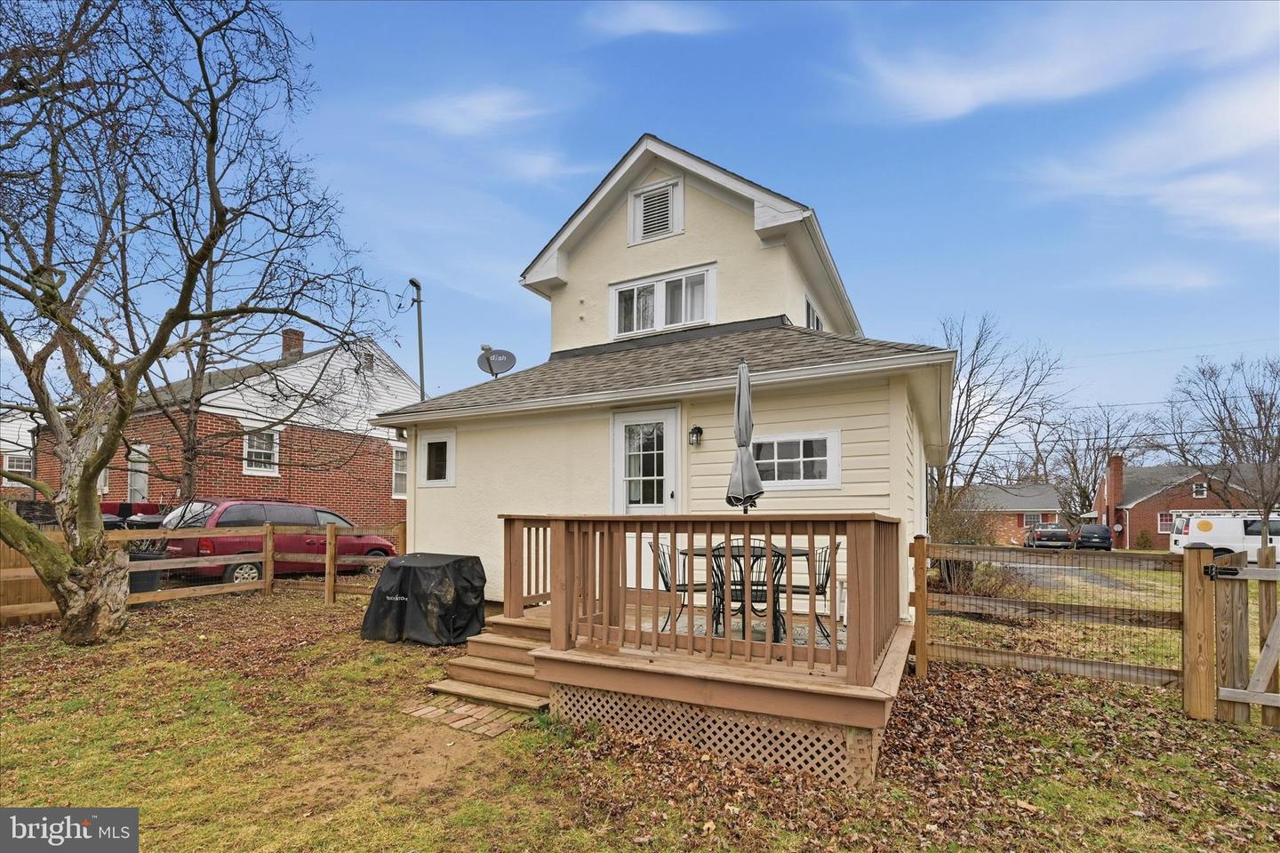 939 WOODLAND AVE, WINCHESTER, Virginia 22601, 2 Bedrooms Bedrooms, ,2 BathroomsBathrooms,Residential,For sale,939 WOODLAND AVE,VAWI2010076 MLS # VAWI2010076