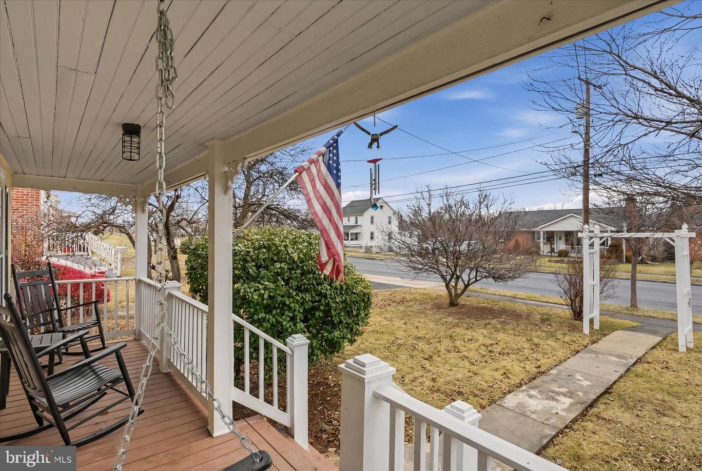 939 WOODLAND AVE, WINCHESTER, Virginia 22601, 2 Bedrooms Bedrooms, ,2 BathroomsBathrooms,Residential,For sale,939 WOODLAND AVE,VAWI2010076 MLS # VAWI2010076