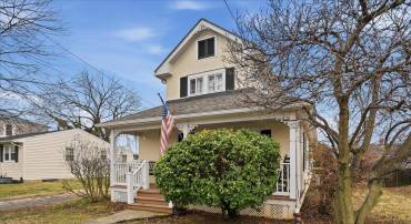 939 WOODLAND AVE, WINCHESTER, Virginia 22601, 2 Bedrooms Bedrooms, ,2 BathroomsBathrooms,Residential,For sale,939 WOODLAND AVE,VAWI2010076 MLS # VAWI2010076