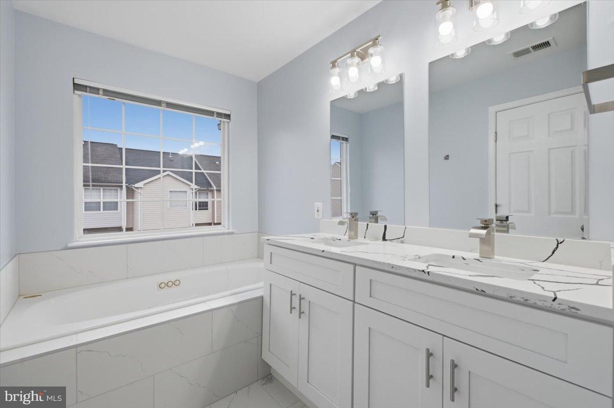 6174 LIBRARY LN, BEALETON, Virginia 22712, 3 Bedrooms Bedrooms, 7 Rooms Rooms,2 BathroomsBathrooms,Residential,For sale,6174 LIBRARY LN,VAFQ2020774 MLS # VAFQ2020774