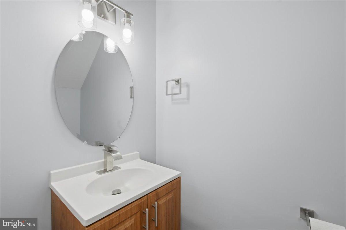 6174 LIBRARY LN, BEALETON, Virginia 22712, 3 Bedrooms Bedrooms, 7 Rooms Rooms,2 BathroomsBathrooms,Residential,For sale,6174 LIBRARY LN,VAFQ2020774 MLS # VAFQ2020774