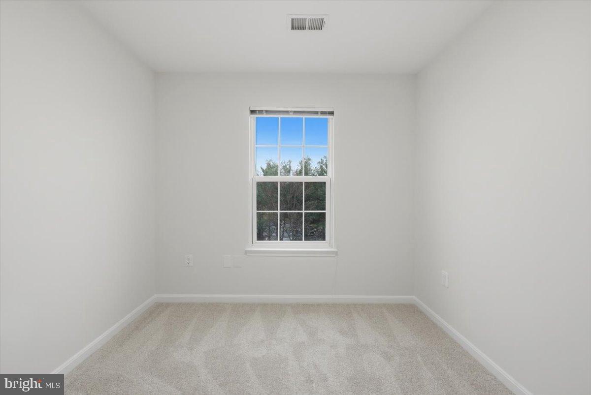 6174 LIBRARY LN, BEALETON, Virginia 22712, 3 Bedrooms Bedrooms, 7 Rooms Rooms,2 BathroomsBathrooms,Residential,For sale,6174 LIBRARY LN,VAFQ2020774 MLS # VAFQ2020774