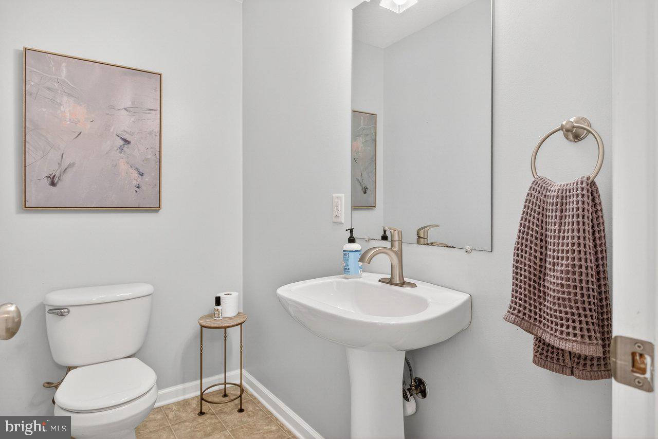 573 POINTE DR, HARRISONBURG, Virginia 22801, 3 Bedrooms Bedrooms, ,2 BathroomsBathrooms,Residential,For sale,573 POINTE DR,VAHC2000566 MLS # VAHC2000566