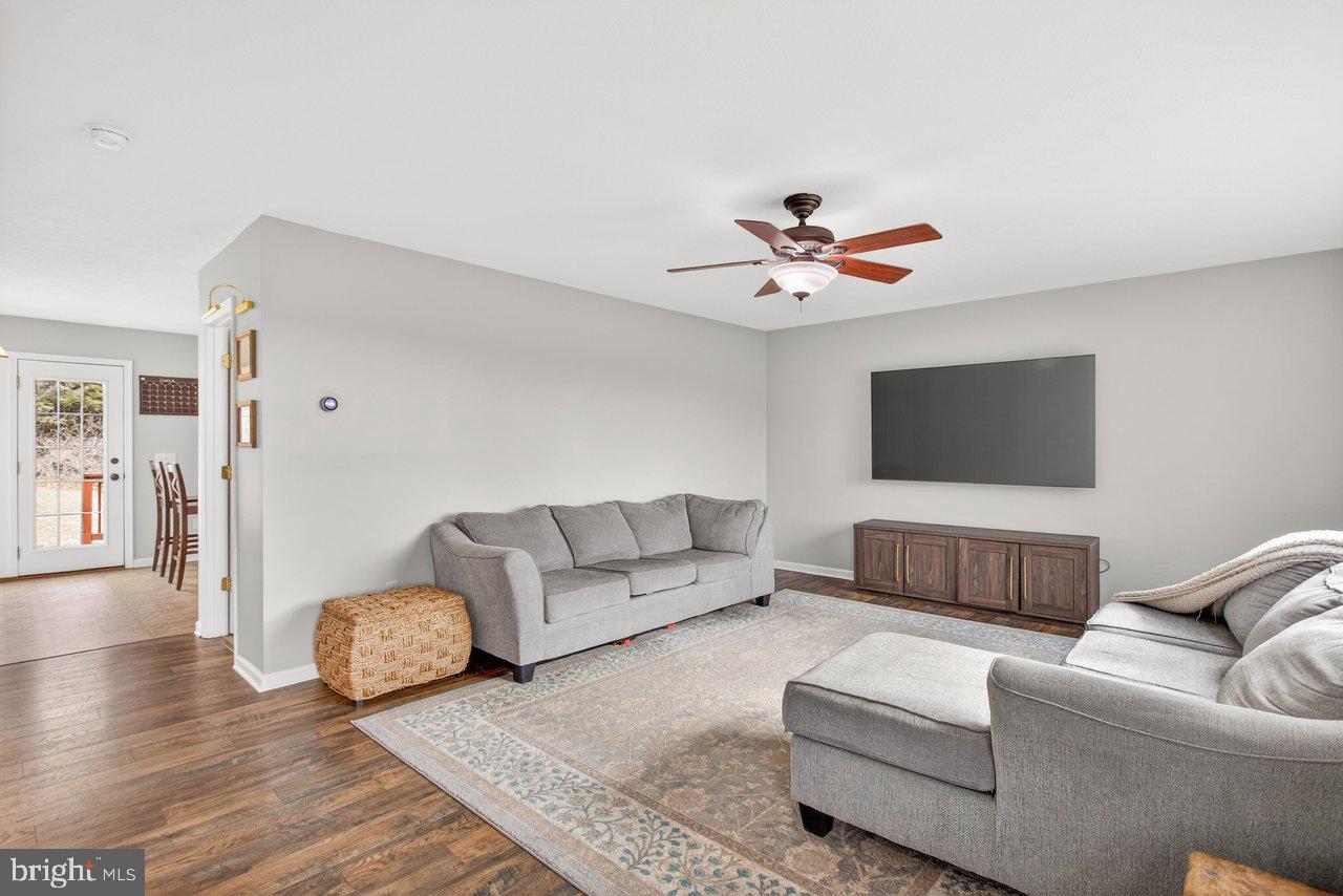 573 POINTE DR, HARRISONBURG, Virginia 22801, 3 Bedrooms Bedrooms, ,2 BathroomsBathrooms,Residential,For sale,573 POINTE DR,VAHC2000566 MLS # VAHC2000566