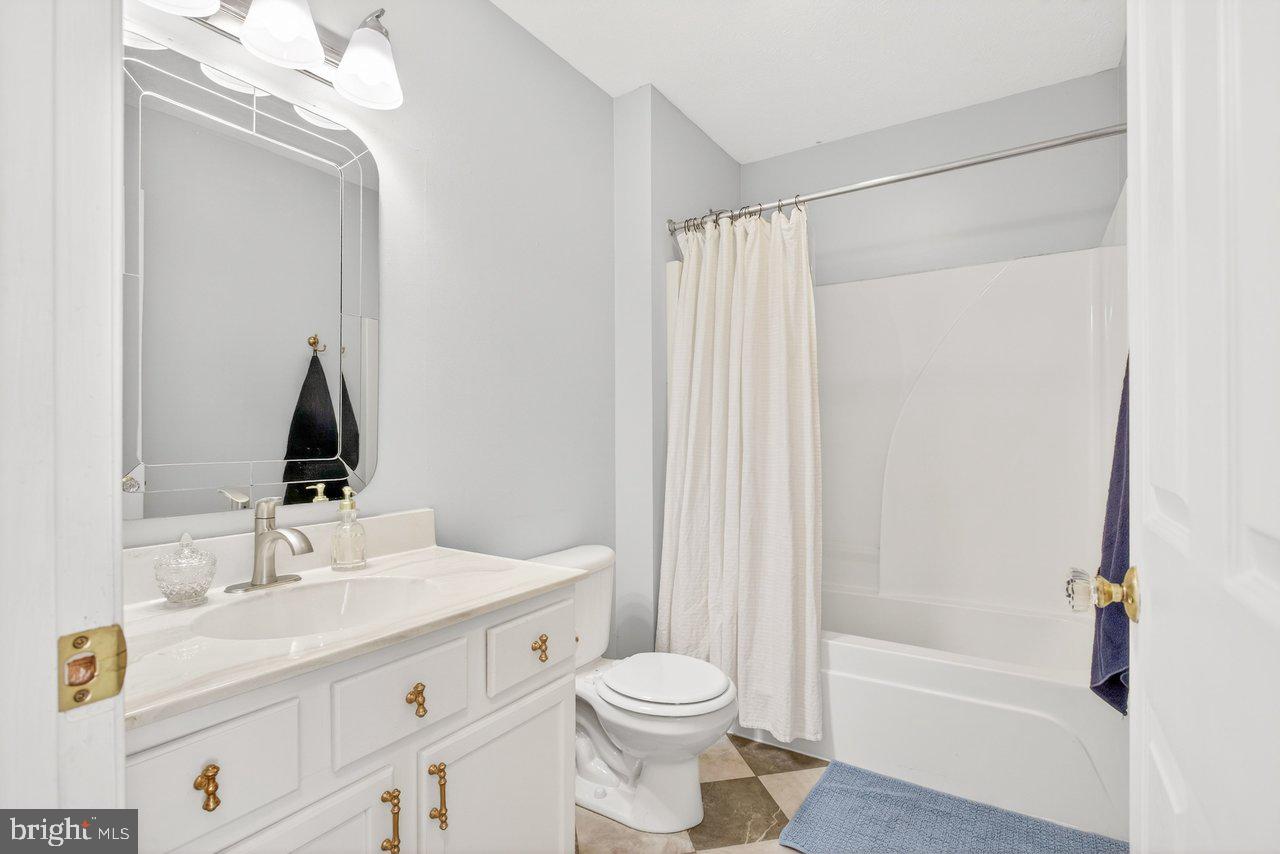 573 POINTE DR, HARRISONBURG, Virginia 22801, 3 Bedrooms Bedrooms, ,2 BathroomsBathrooms,Residential,For sale,573 POINTE DR,VAHC2000566 MLS # VAHC2000566