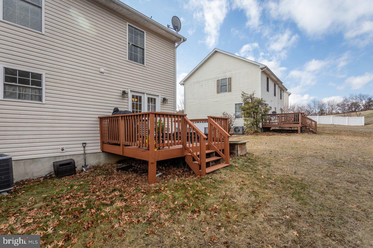 573 POINTE DR, HARRISONBURG, Virginia 22801, 3 Bedrooms Bedrooms, ,2 BathroomsBathrooms,Residential,For sale,573 POINTE DR,VAHC2000566 MLS # VAHC2000566