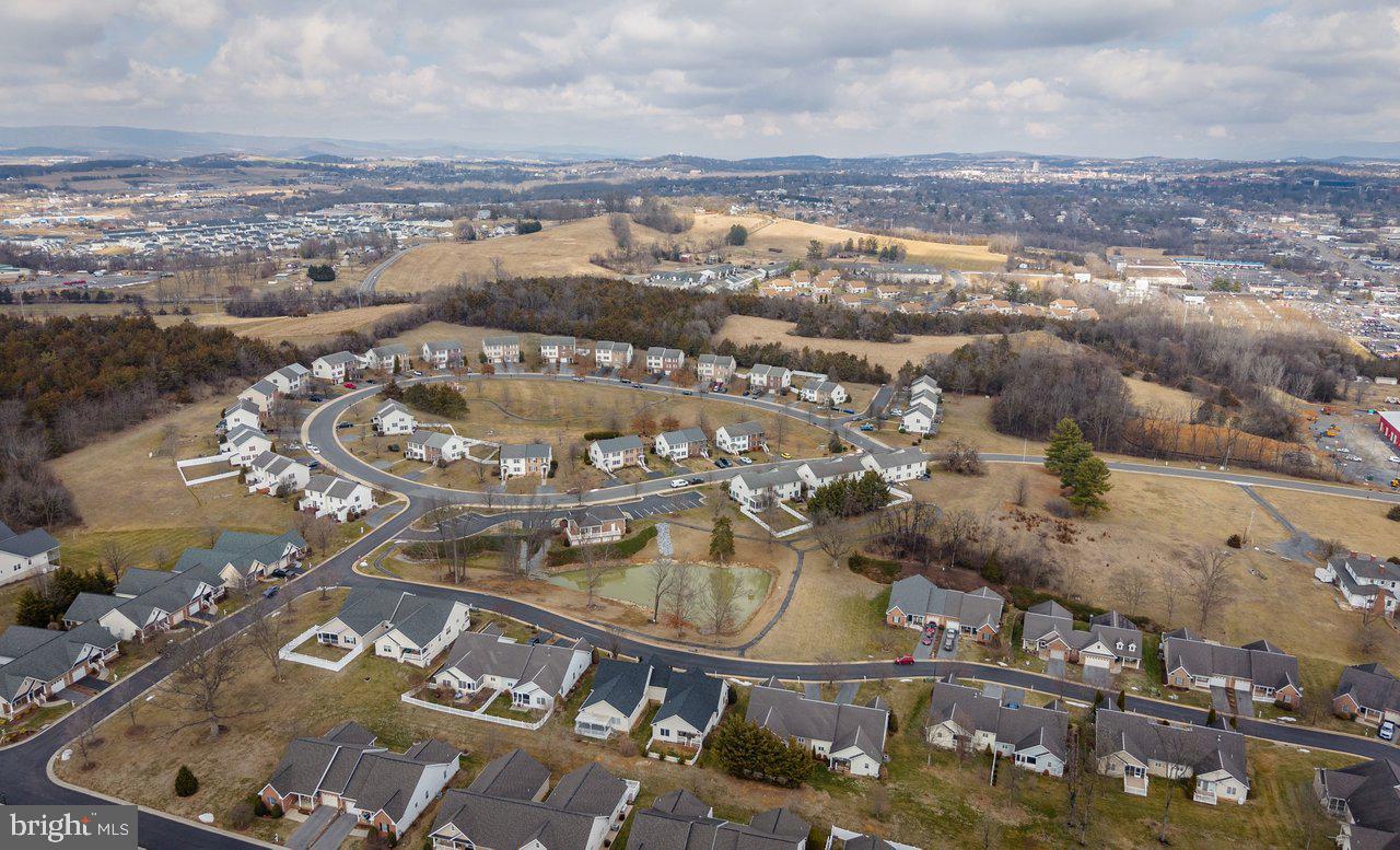 573 POINTE DR, HARRISONBURG, Virginia 22801, 3 Bedrooms Bedrooms, ,2 BathroomsBathrooms,Residential,For sale,573 POINTE DR,VAHC2000566 MLS # VAHC2000566