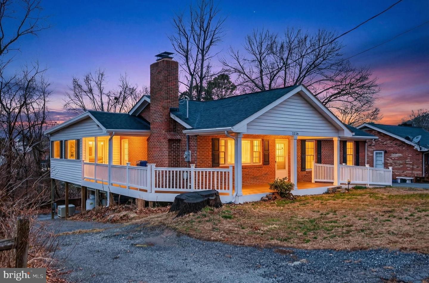 1116 SUMMIT AVE, FRONT ROYAL, Virginia 22630, 4 Bedrooms Bedrooms, ,2 BathroomsBathrooms,Residential,For sale,1116 SUMMIT AVE,VAWR2013544 MLS # VAWR2013544