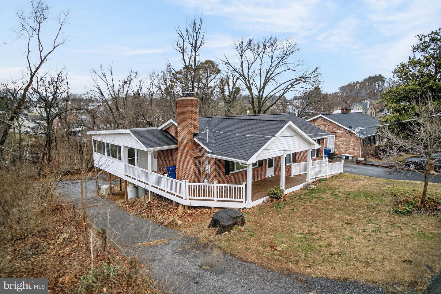 1116 SUMMIT AVE, FRONT ROYAL, Virginia 22630, 4 Bedrooms Bedrooms, ,2 BathroomsBathrooms,Residential,For sale,1116 SUMMIT AVE,VAWR2013544 MLS # VAWR2013544