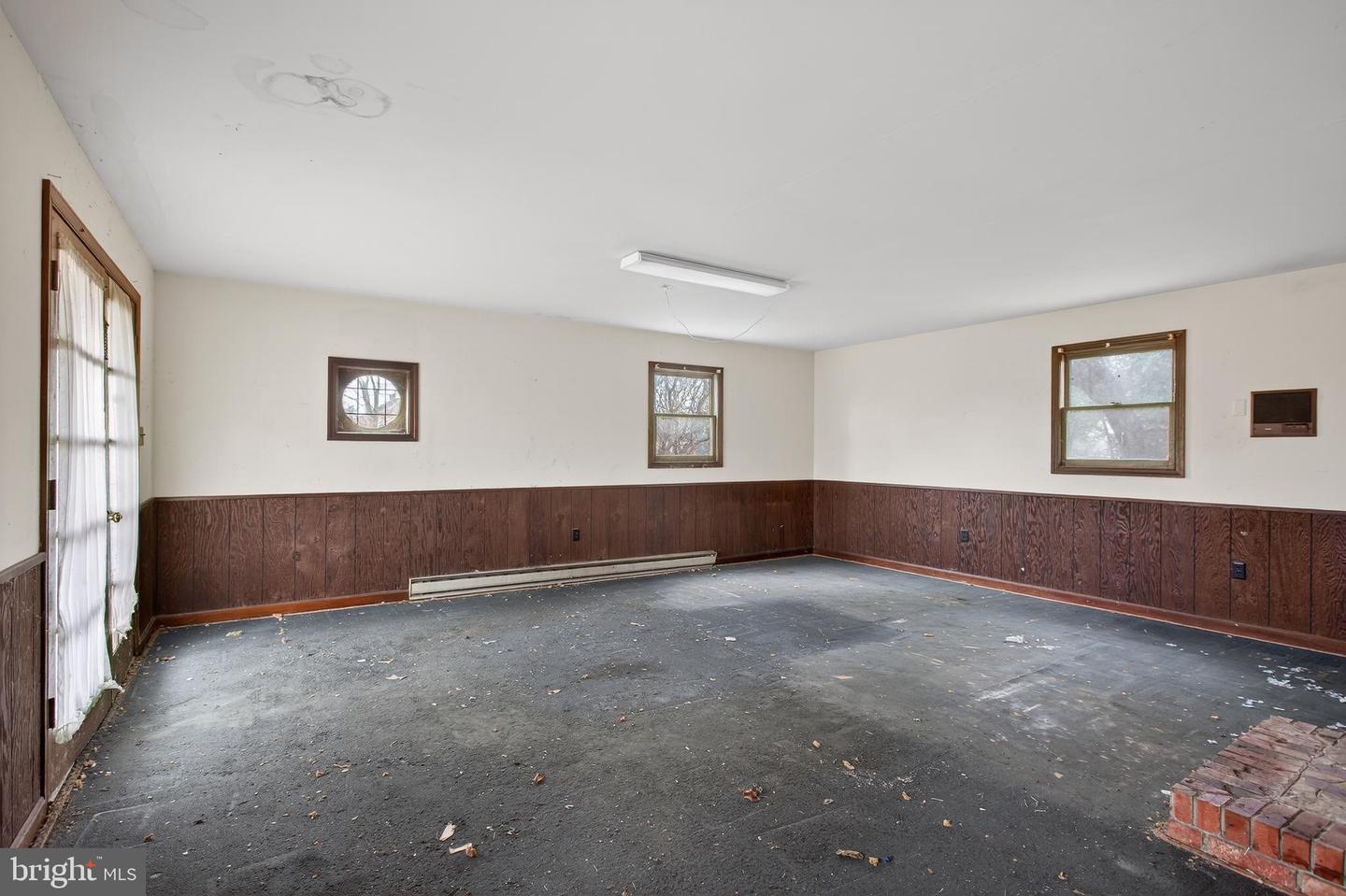 1116 SUMMIT AVE, FRONT ROYAL, Virginia 22630, 4 Bedrooms Bedrooms, ,2 BathroomsBathrooms,Residential,For sale,1116 SUMMIT AVE,VAWR2013544 MLS # VAWR2013544