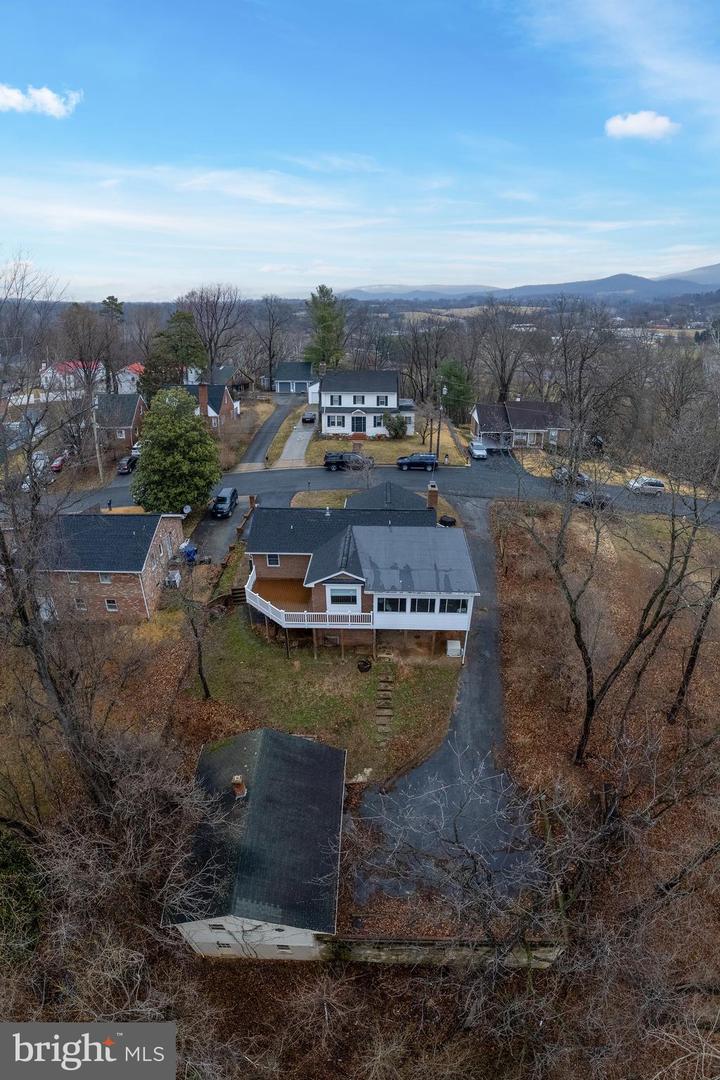 1116 SUMMIT AVE, FRONT ROYAL, Virginia 22630, 4 Bedrooms Bedrooms, ,2 BathroomsBathrooms,Residential,For sale,1116 SUMMIT AVE,VAWR2013544 MLS # VAWR2013544