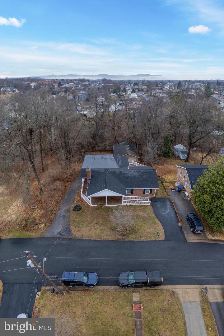 1116 SUMMIT AVE, FRONT ROYAL, Virginia 22630, 4 Bedrooms Bedrooms, ,2 BathroomsBathrooms,Residential,For sale,1116 SUMMIT AVE,VAWR2013544 MLS # VAWR2013544