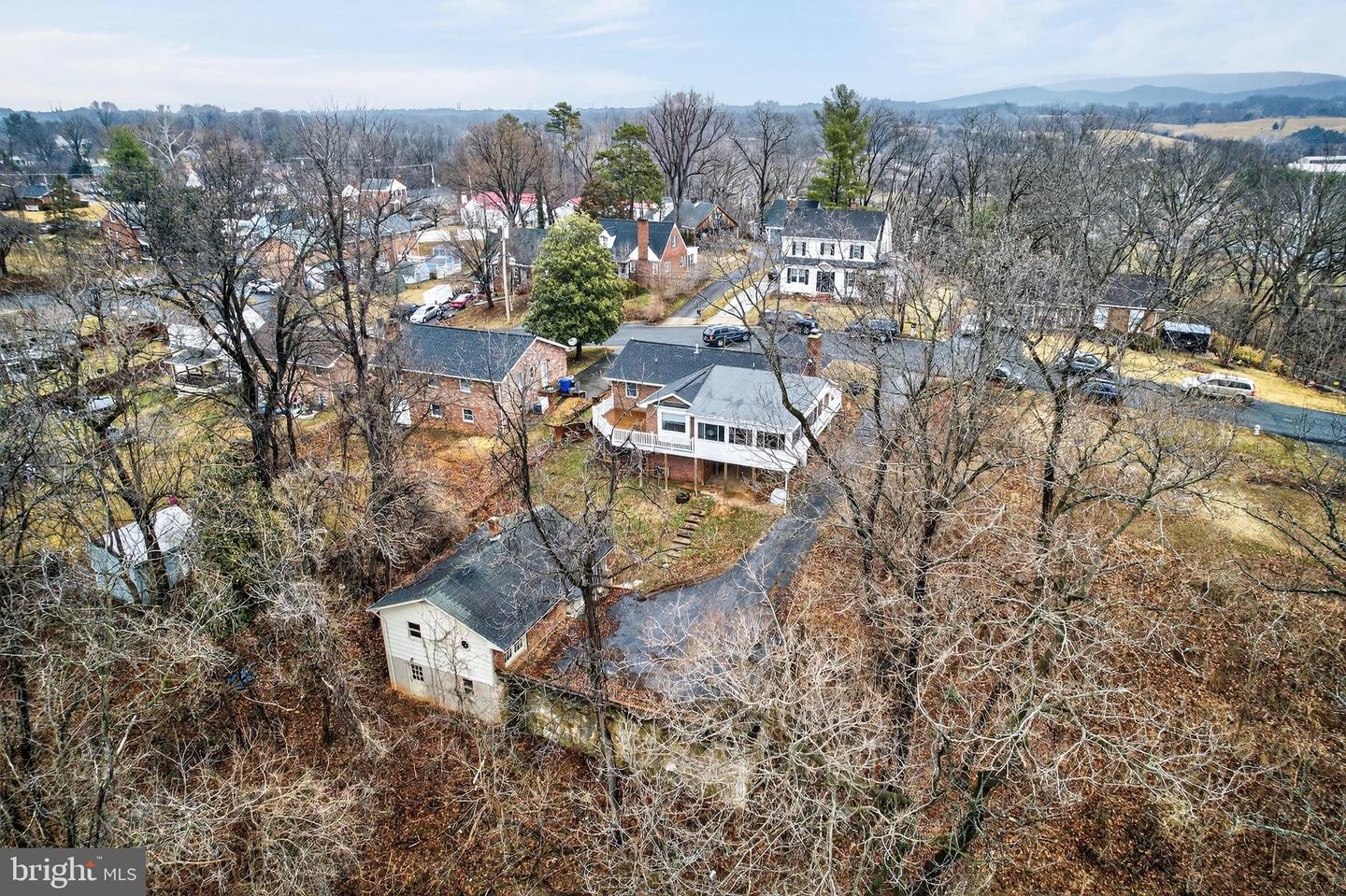 1116 SUMMIT AVE, FRONT ROYAL, Virginia 22630, 4 Bedrooms Bedrooms, ,2 BathroomsBathrooms,Residential,For sale,1116 SUMMIT AVE,VAWR2013544 MLS # VAWR2013544