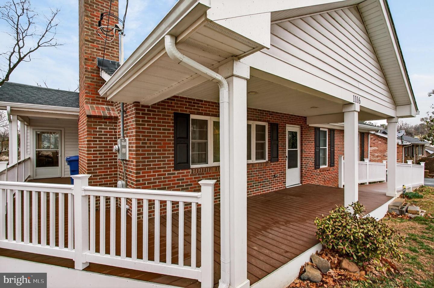 1116 SUMMIT AVE, FRONT ROYAL, Virginia 22630, 4 Bedrooms Bedrooms, ,2 BathroomsBathrooms,Residential,For sale,1116 SUMMIT AVE,VAWR2013544 MLS # VAWR2013544