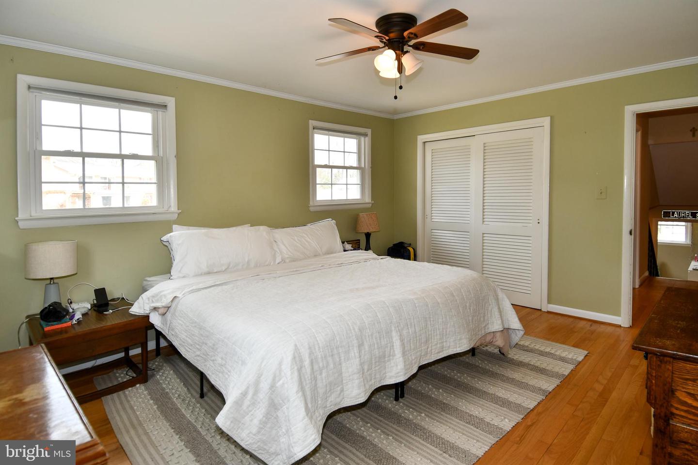 823 NEAL DR, ALEXANDRIA, Virginia 22308, 4 Bedrooms Bedrooms, ,2 BathroomsBathrooms,Residential,For sale,823 NEAL DR,VAFX2293434 MLS # VAFX2293434