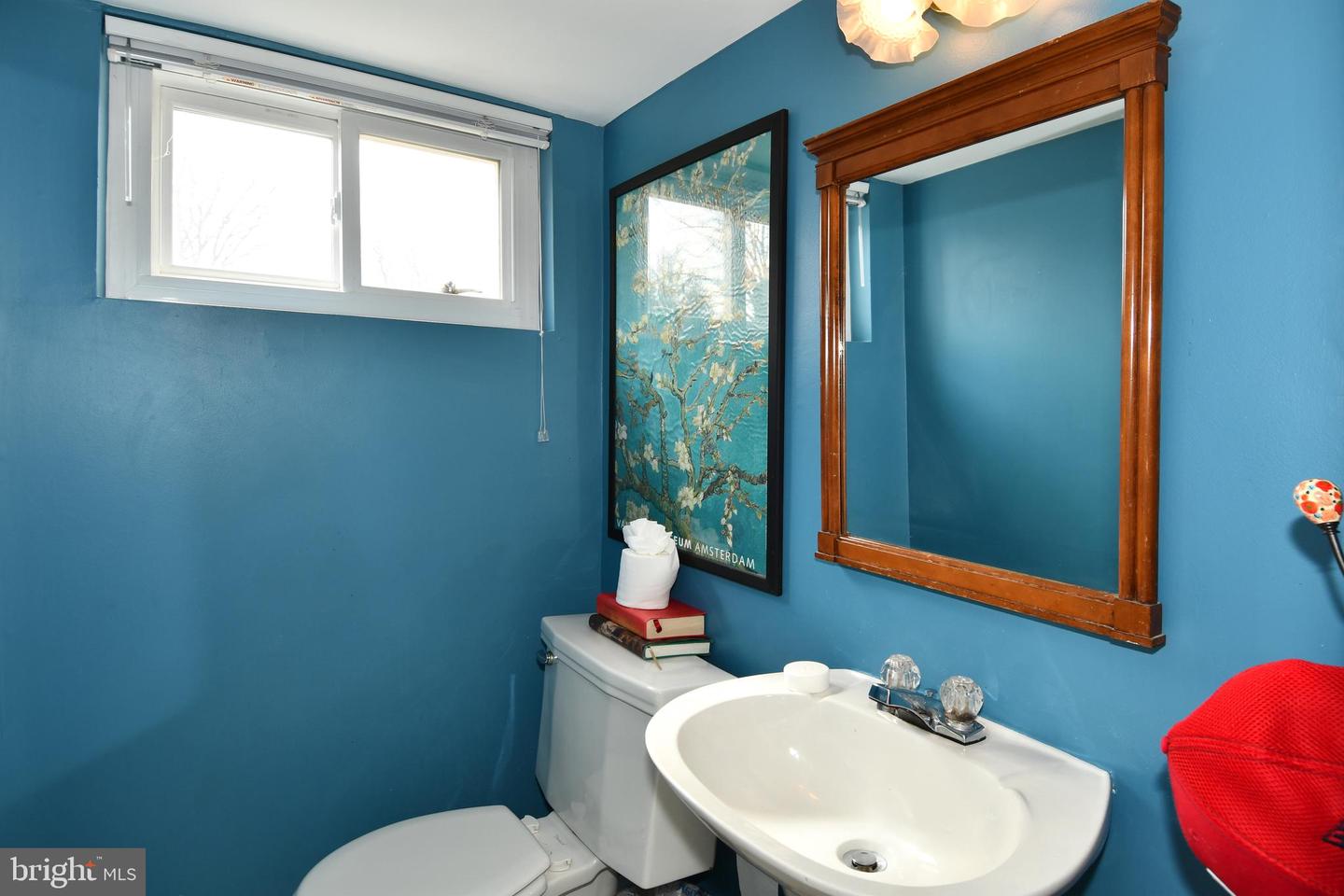 823 NEAL DR, ALEXANDRIA, Virginia 22308, 4 Bedrooms Bedrooms, ,2 BathroomsBathrooms,Residential,For sale,823 NEAL DR,VAFX2293434 MLS # VAFX2293434