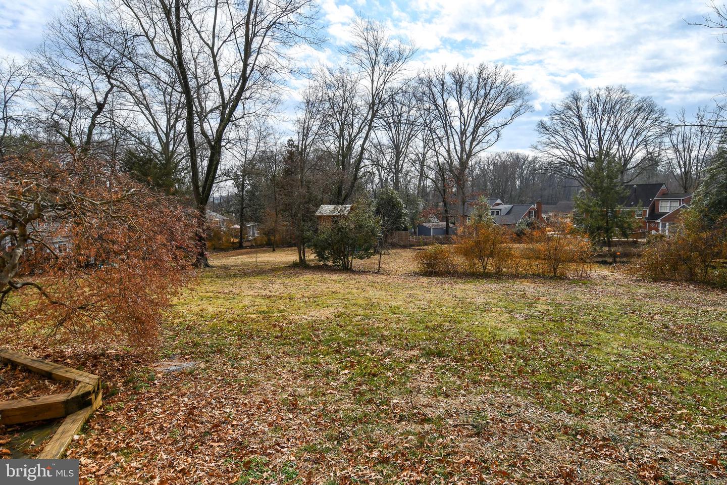 823 NEAL DR, ALEXANDRIA, Virginia 22308, 4 Bedrooms Bedrooms, ,2 BathroomsBathrooms,Residential,For sale,823 NEAL DR,VAFX2293434 MLS # VAFX2293434