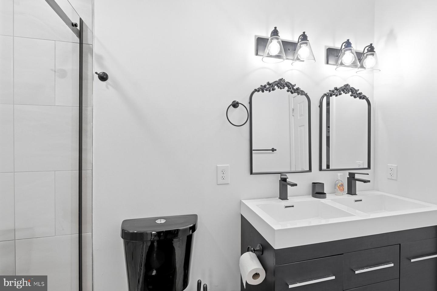 1221 WYLIE ST NE, WASHINGTON, District Of Columbia 20002, 2 Bedrooms Bedrooms, ,1 BathroomBathrooms,Residential,For sale,1221 WYLIE ST NE,DCDC2248400 MLS # DCDC2248400