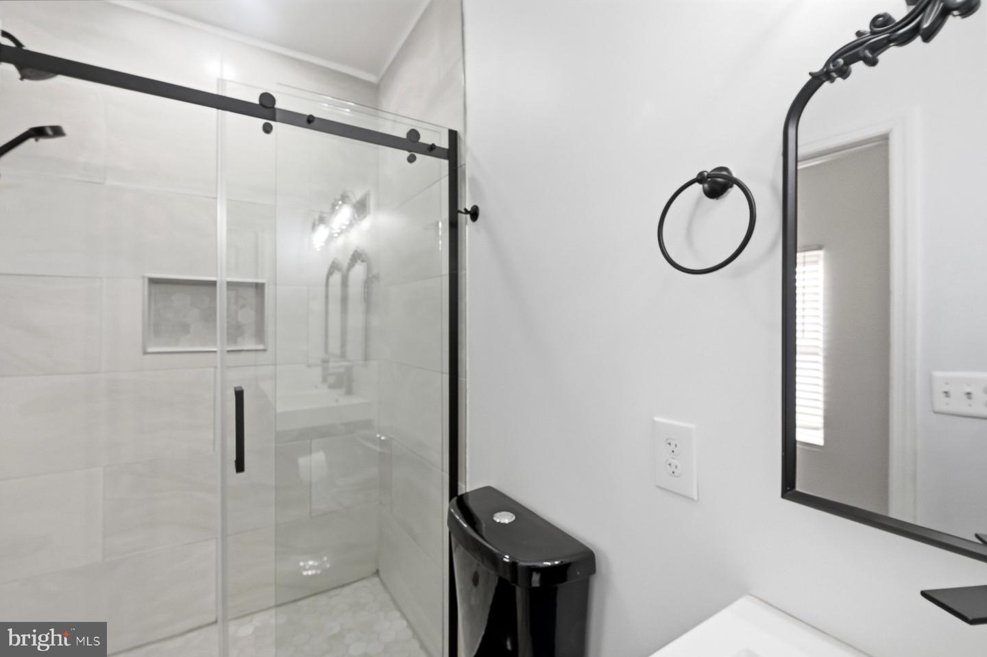 1221 WYLIE ST NE, WASHINGTON, District Of Columbia 20002, 2 Bedrooms Bedrooms, ,1 BathroomBathrooms,Residential,For sale,1221 WYLIE ST NE,DCDC2248400 MLS # DCDC2248400