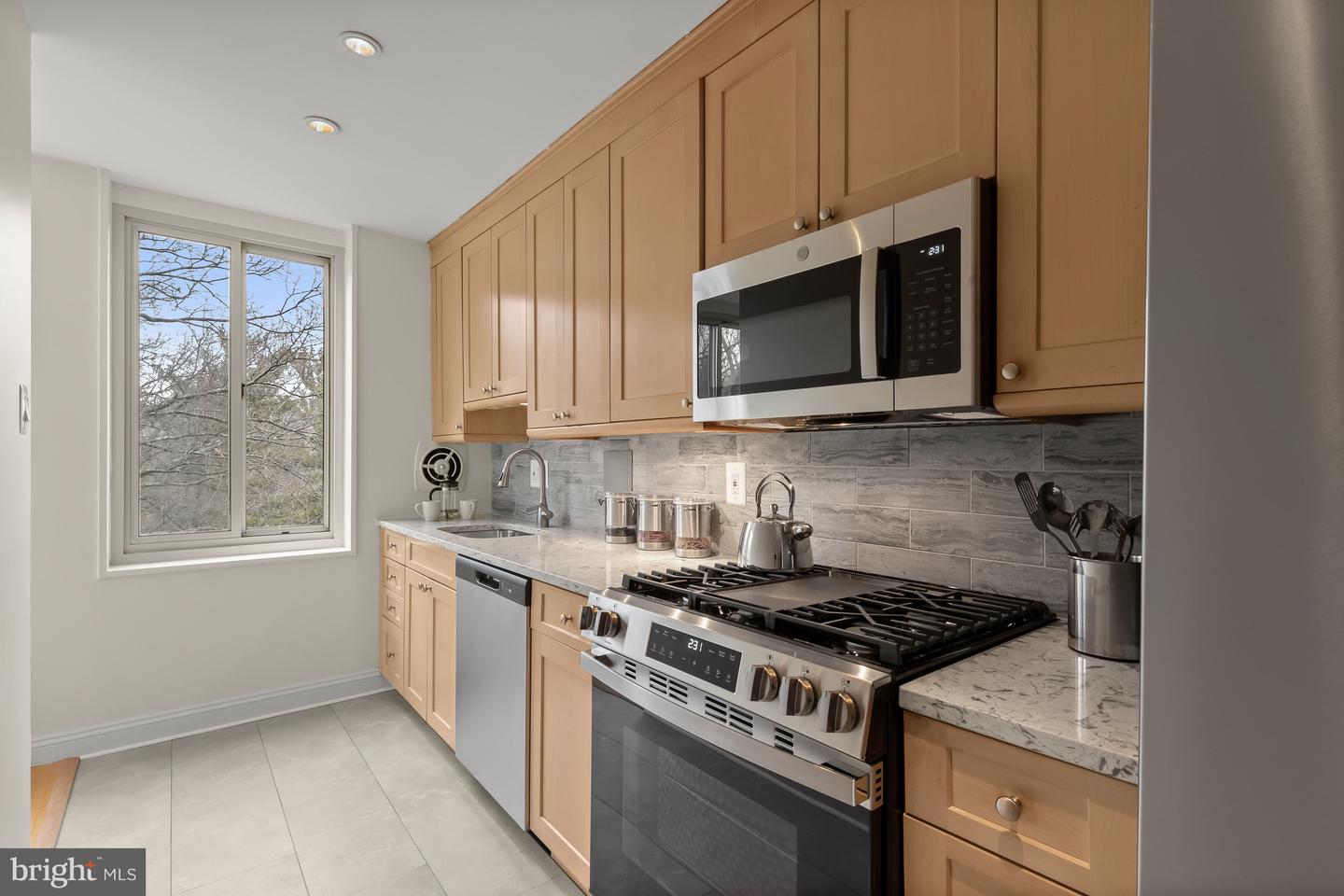 4000 TUNLAW RD NW #1007, WASHINGTON, District Of Columbia 20007, 2 Bedrooms Bedrooms, ,2 BathroomsBathrooms,Residential,For sale,4000 TUNLAW RD NW #1007,DCDC2248492 MLS # DCDC2248492